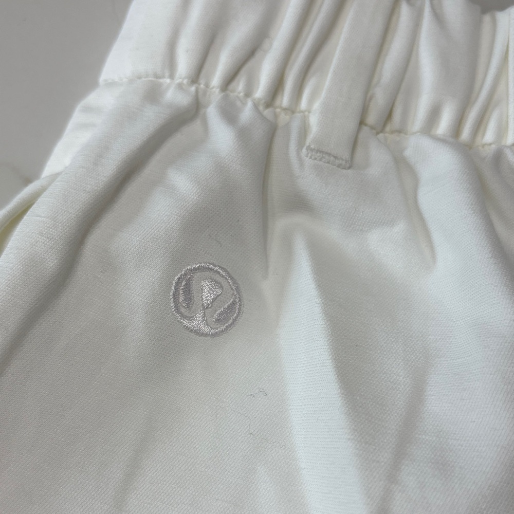 lululemon athletica White Women Shorts - Picture 8 of 11